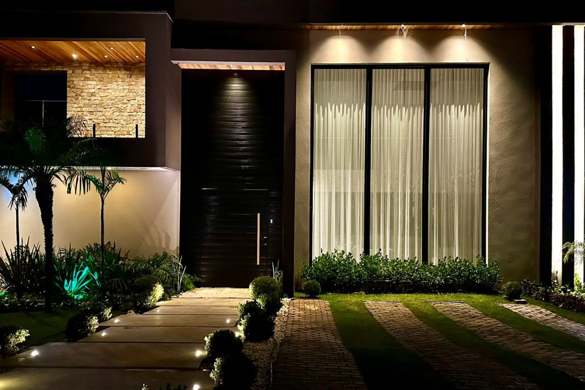 Casa de condomínio com suítes