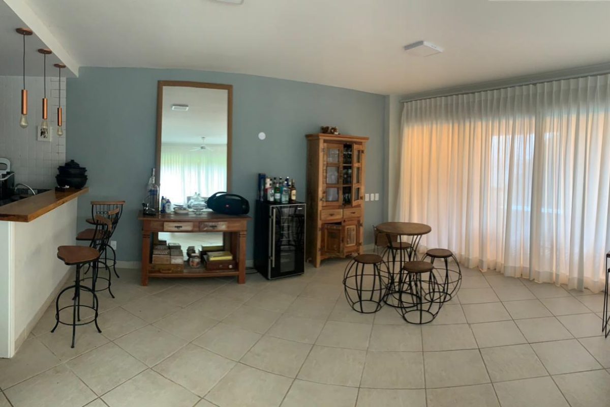 Casa de condomínio Porto Maui com suítes.