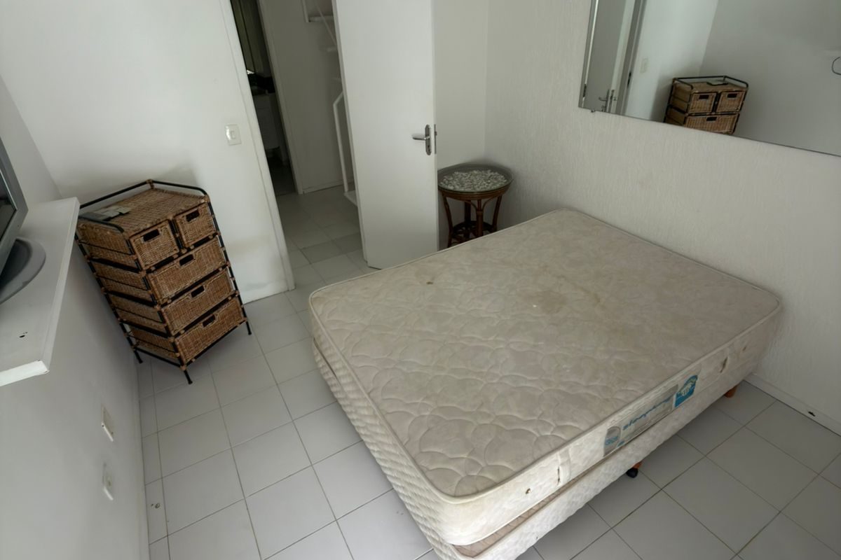 Casa de Condomínio com 2 Quartos à venda, 85m² - Balneário Praia do Perequê