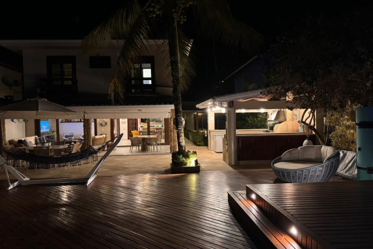 Casa com 5 Suítes em Angra dos Reis