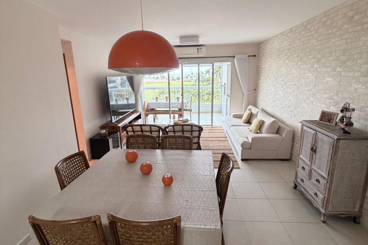 Apartamento Frente mar com 4 suítes