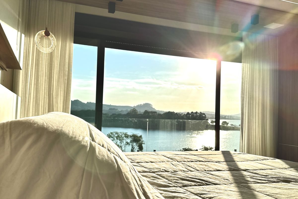 Casa de condomínio com suítes