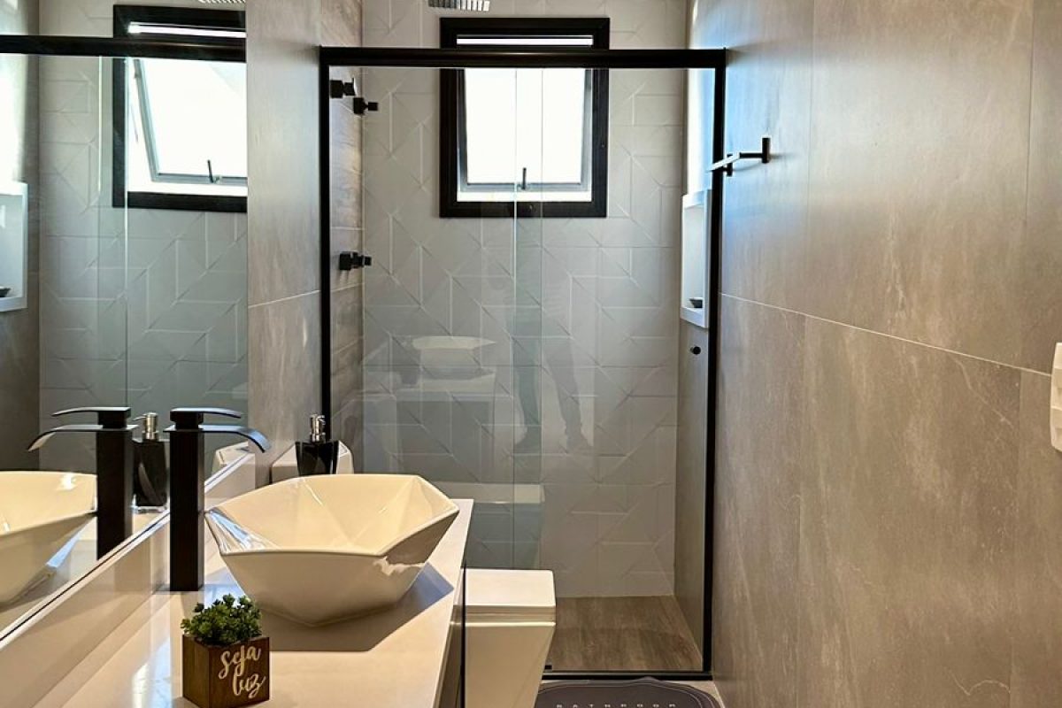 Casa de condomínio com suítes