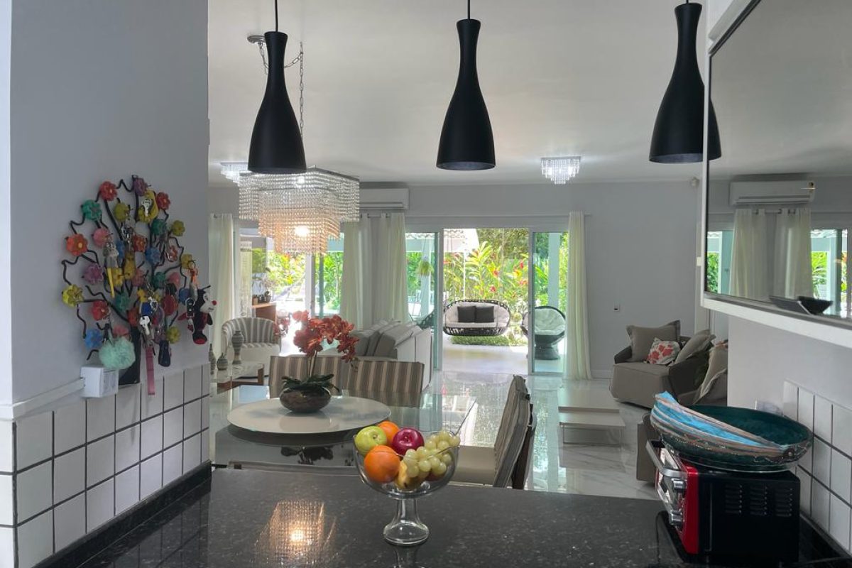Casa em condomínio 5 suítes