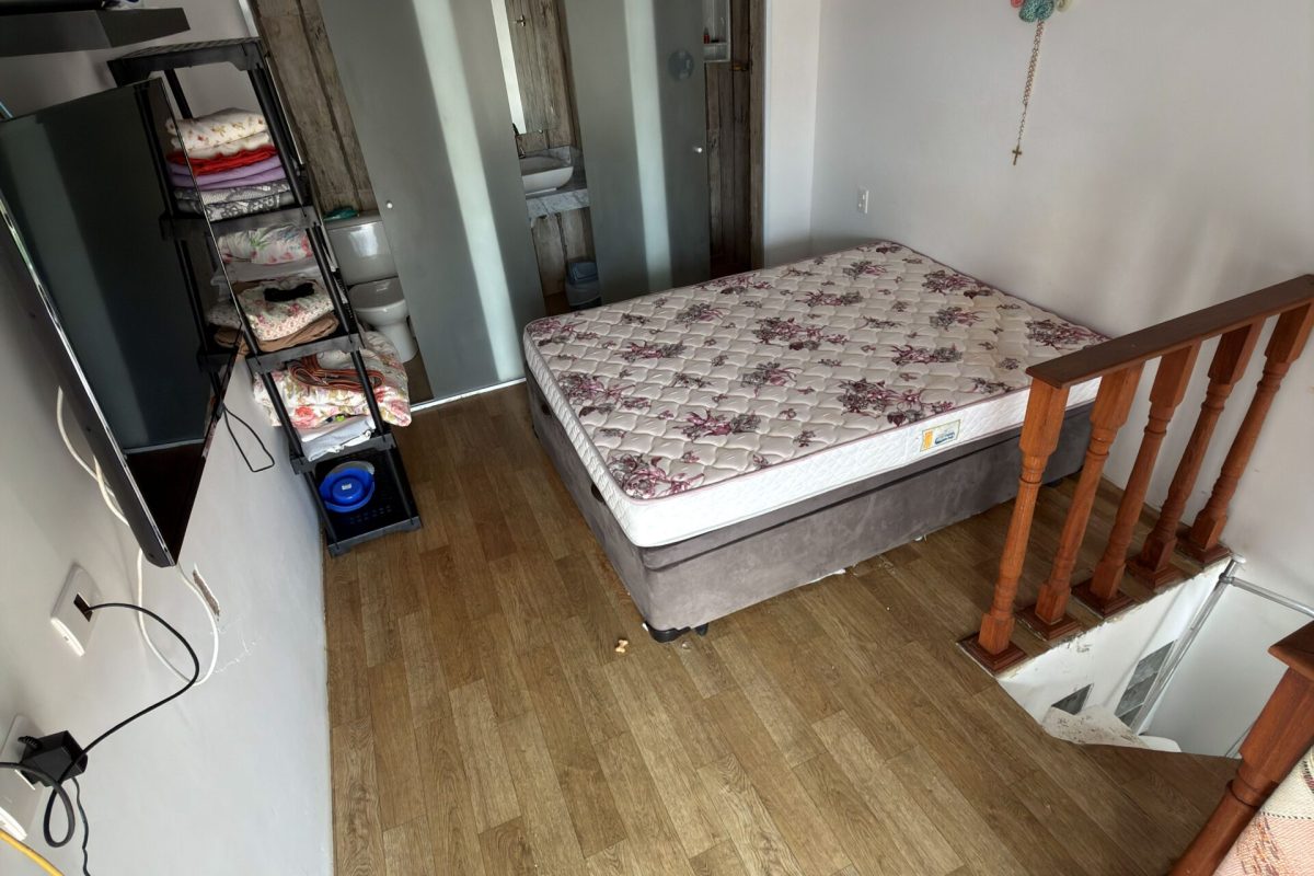 Casa de Condomínio com 2 Quartos à venda, 85m² - Balneário Praia do Perequê