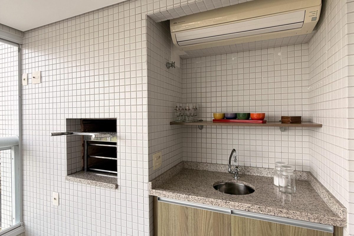 Apartamento Frente mar com 4 suítes