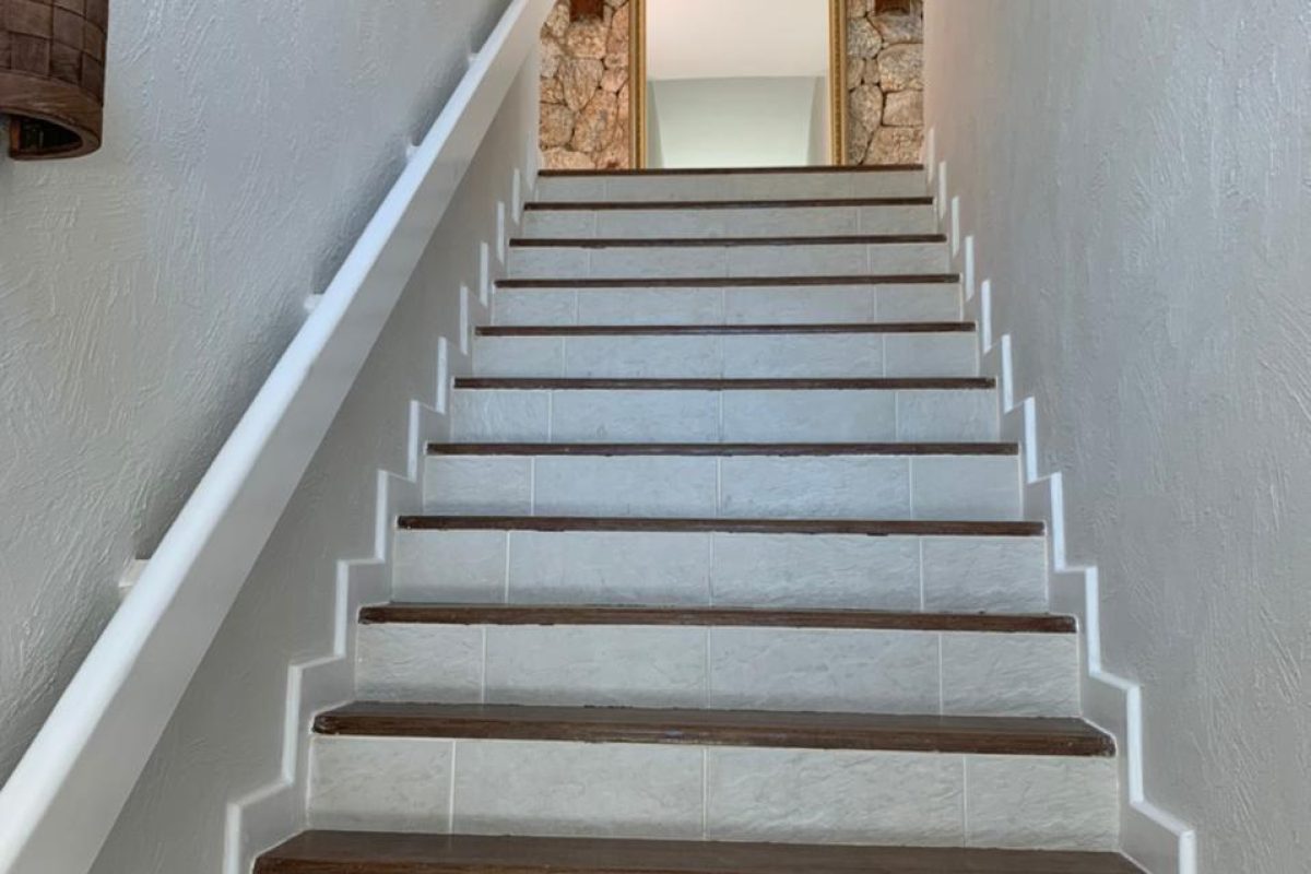 Casa de condomínio Porto MauÍ com suítes.