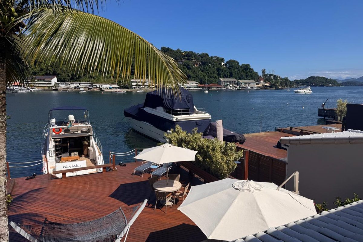 Casa com 5 Suítes em Angra dos Reis