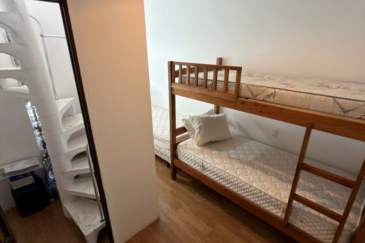 Casa de Condomínio com 2 Quartos à venda, 85m² - Balneário Praia do Perequê