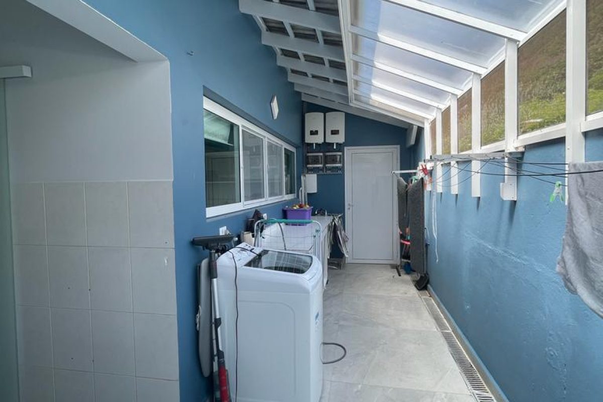 Casa em condomínio 5 suítes