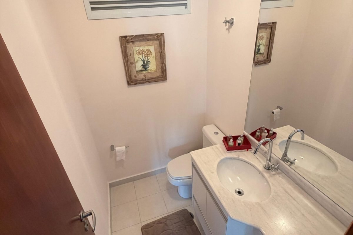Apartamento Frente mar com 4 suítes