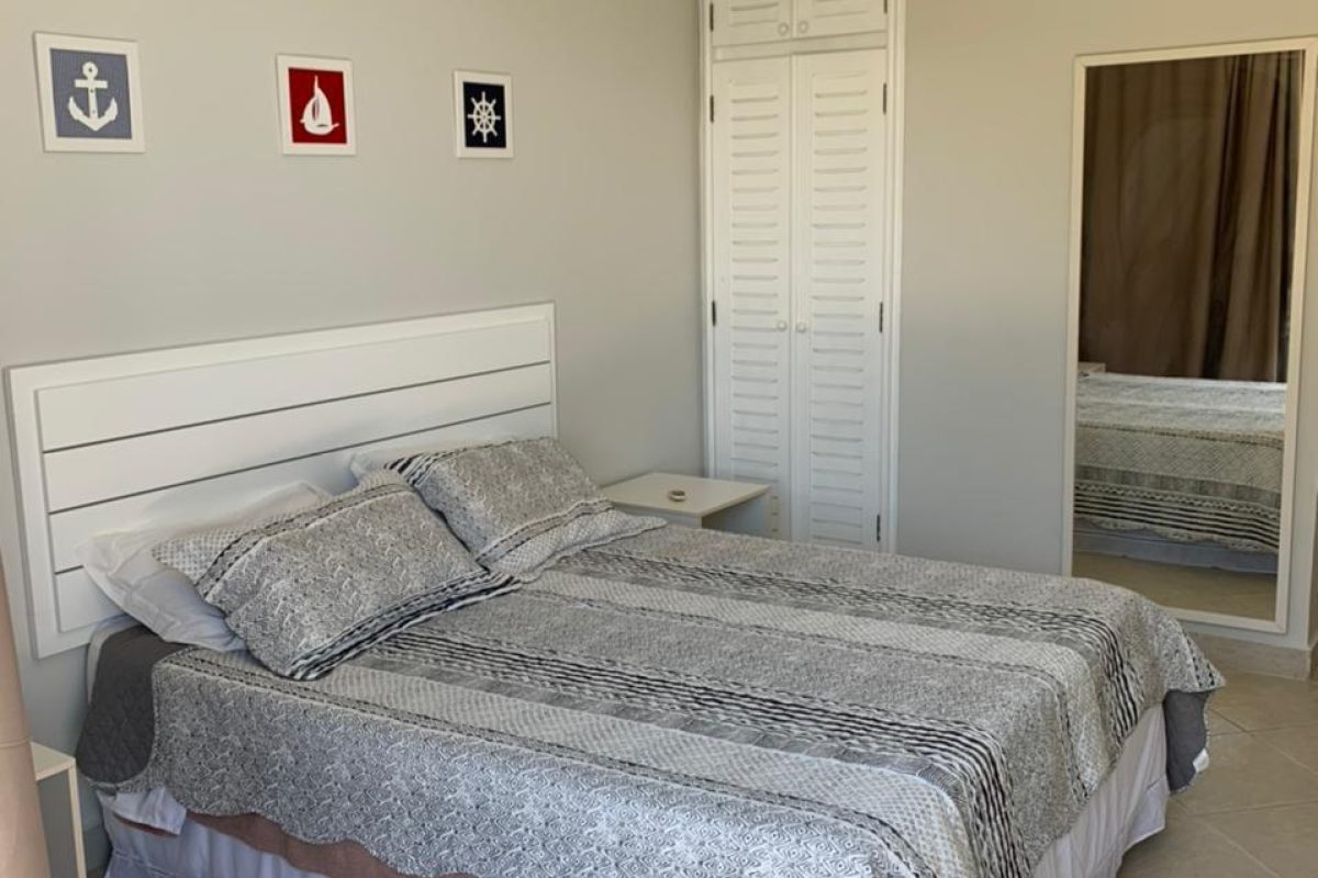 Casa de condomínio Porto MauÍ com suítes.