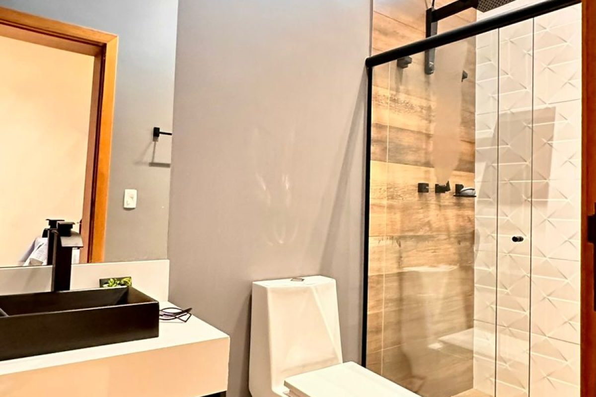 Casa de condomínio com suítes