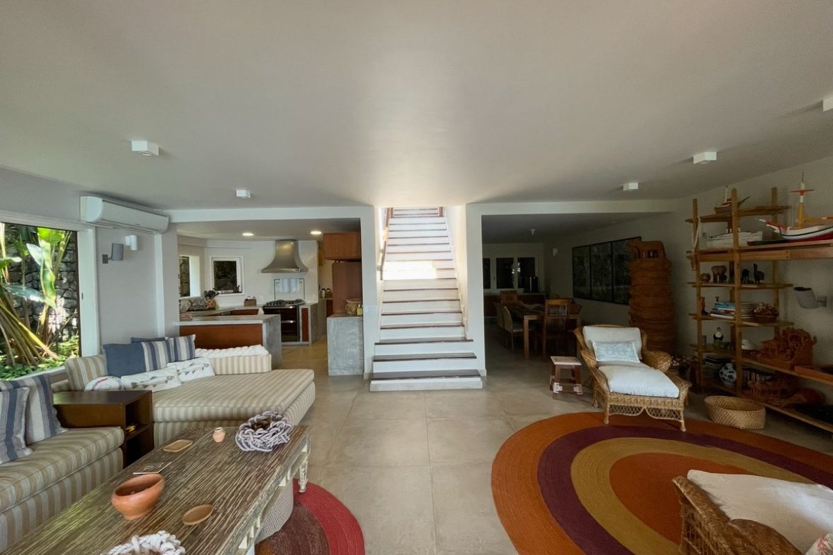 Casa de Condomínio com 4 Quartos à venda, 262m² - Ponta Da Cruz