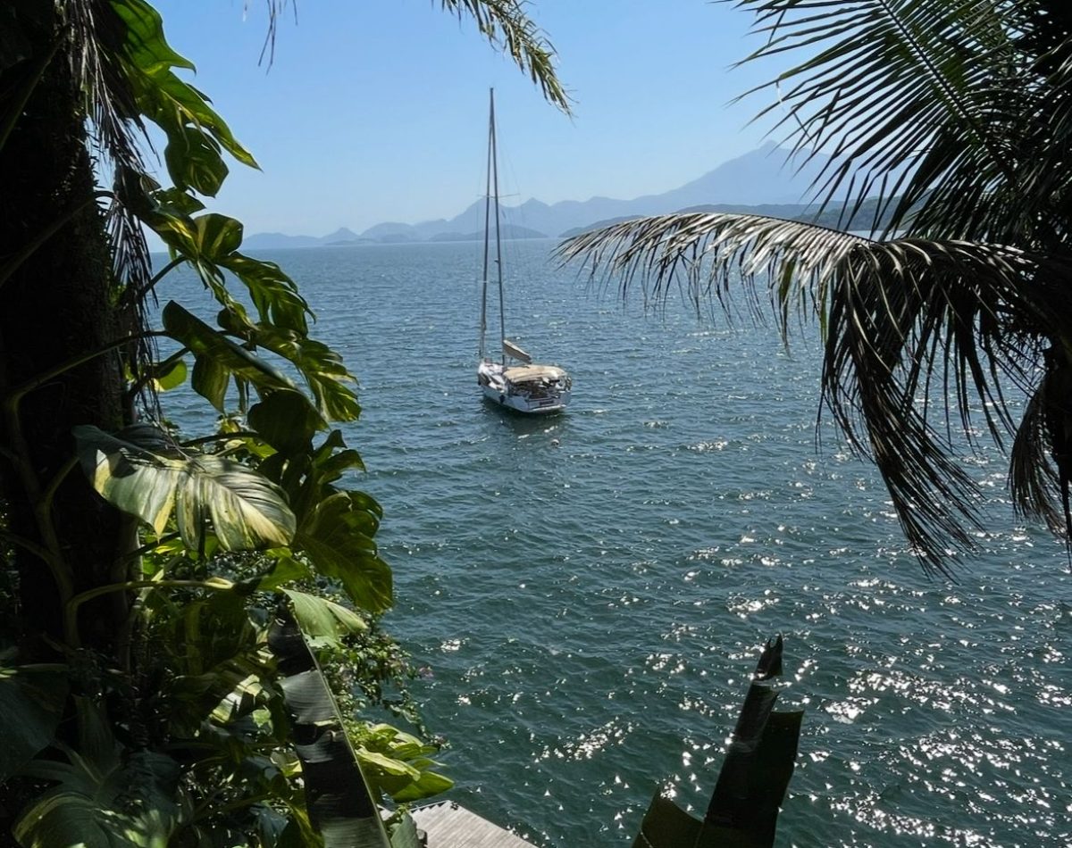 Casa de Condomínio com 4 Quartos à venda, 262m² - Ponta Da Cruz