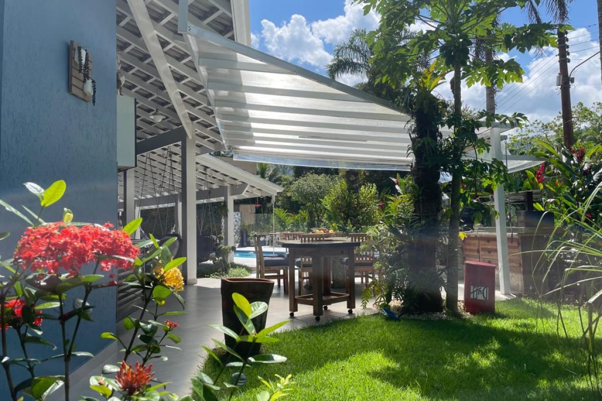 Casa em condomínio 5 suítes