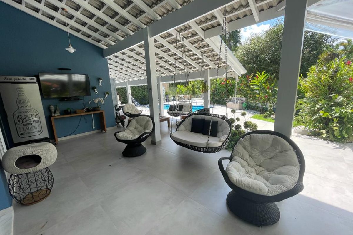 Casa em condomínio 5 suítes