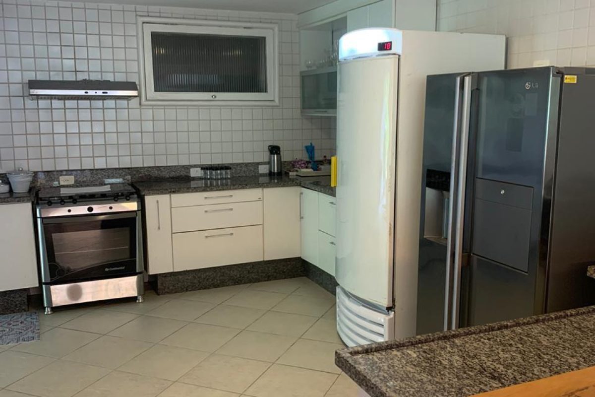 Casa de condomínio Porto MauÍ com suítes.