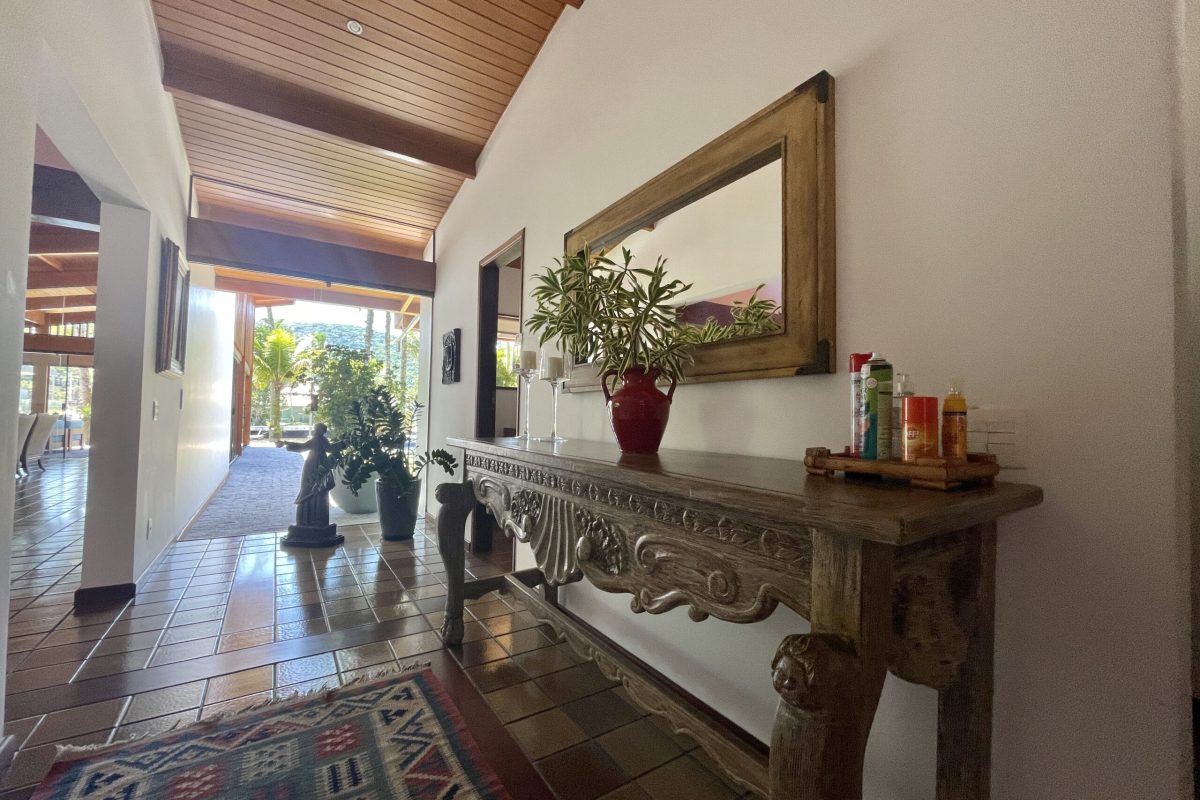 Casa de Condomínio com 5 Quartos à venda, 750m² - Balneário Praia do Perequê