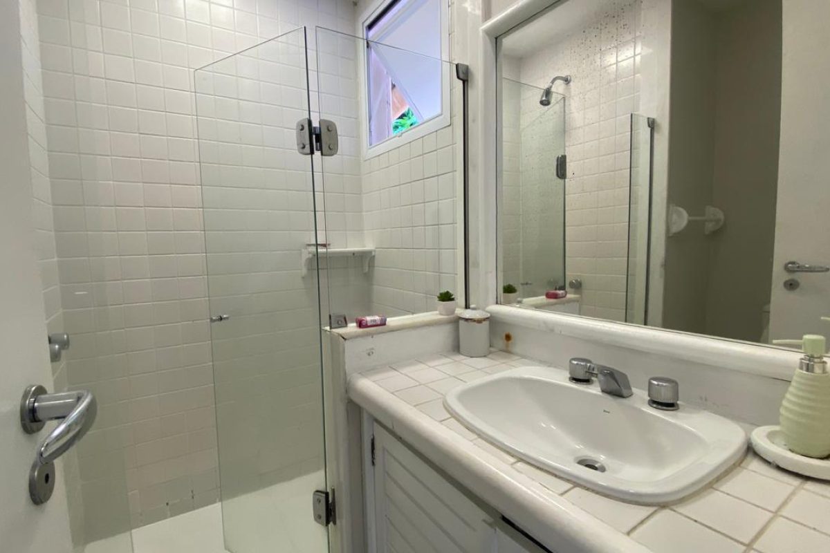 Casa de condomínio Porto MauÍ com suítes.