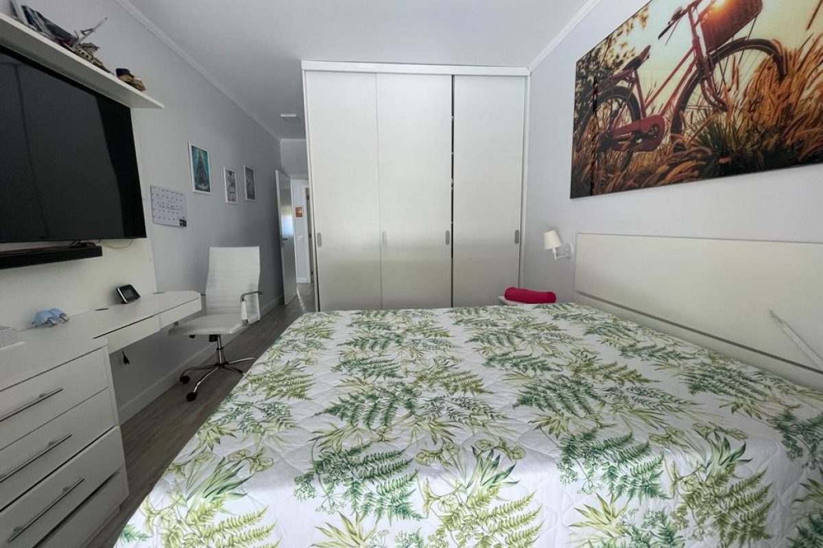 Casa em condomínio 5 suítes