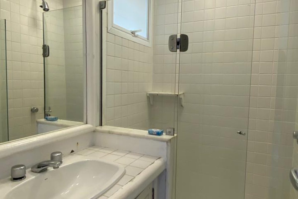 Casa de condomínio Porto MauÍ com suítes.