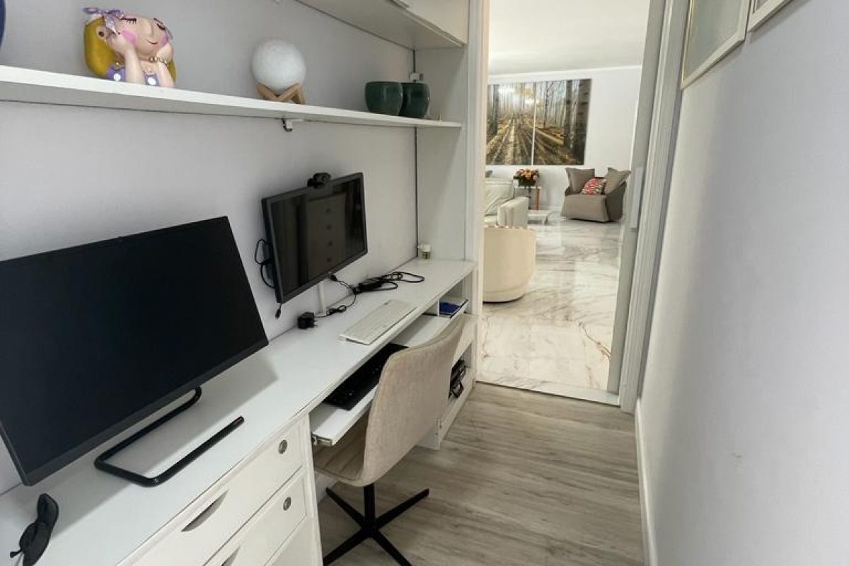 Casa em condomínio 5 suítes