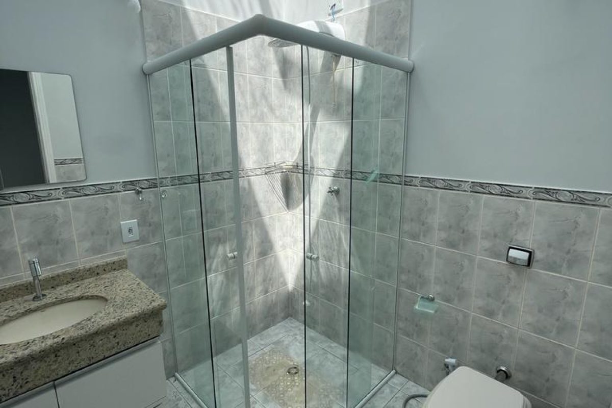Casa em condomínio 5 suítes