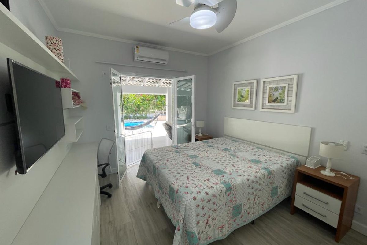 Casa em condomínio 5 suítes