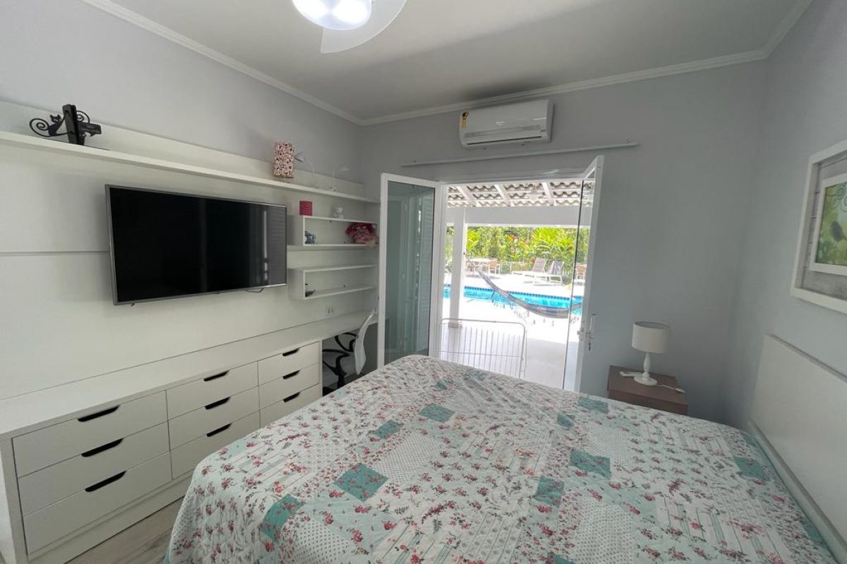 Casa em condomínio 5 suítes