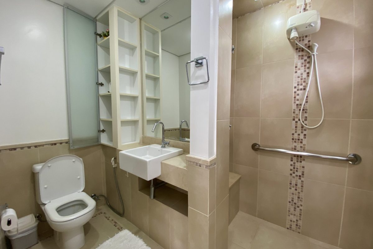 Casa de Condomínio com 4 Quartos à venda, 170m² - Balneário Praia do Perequê