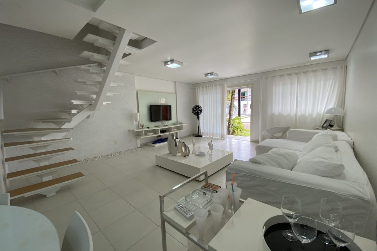 Casa de Condomínio com 3 Quartos à venda, 170m² - Balneário Praia do Perequê