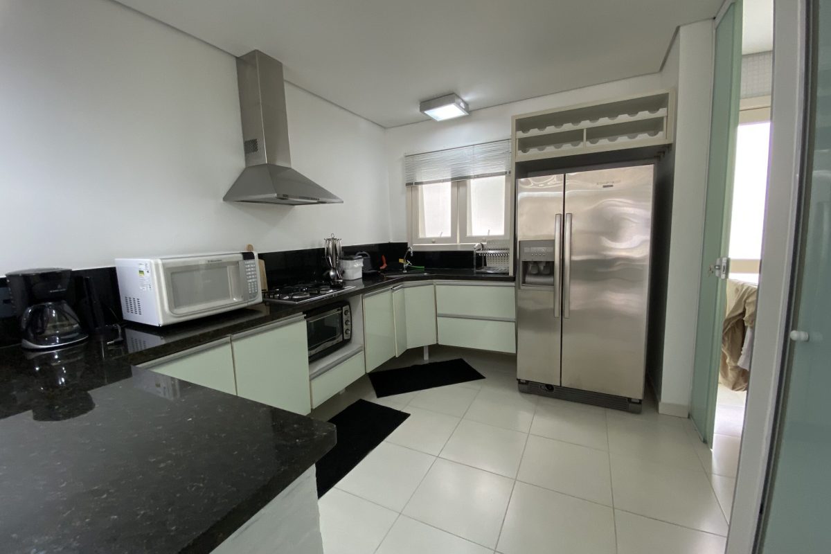 Casa de Condomínio com 3 Quartos à venda, 170m² - Balneário Praia do Perequê