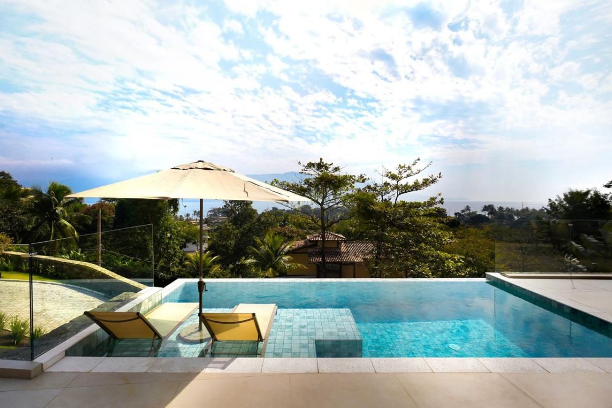 Casa com vista com 4 suítes à venda