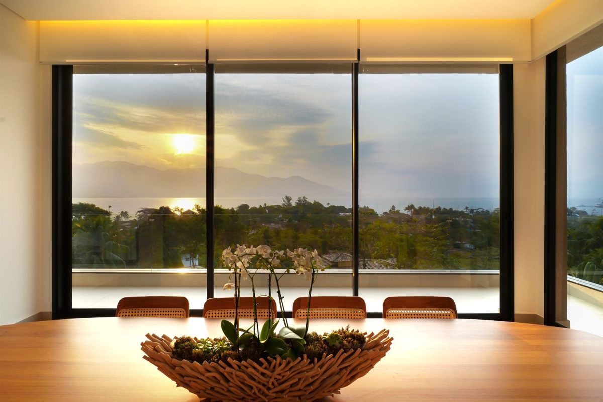 Casa com vista com 4 suítes à venda